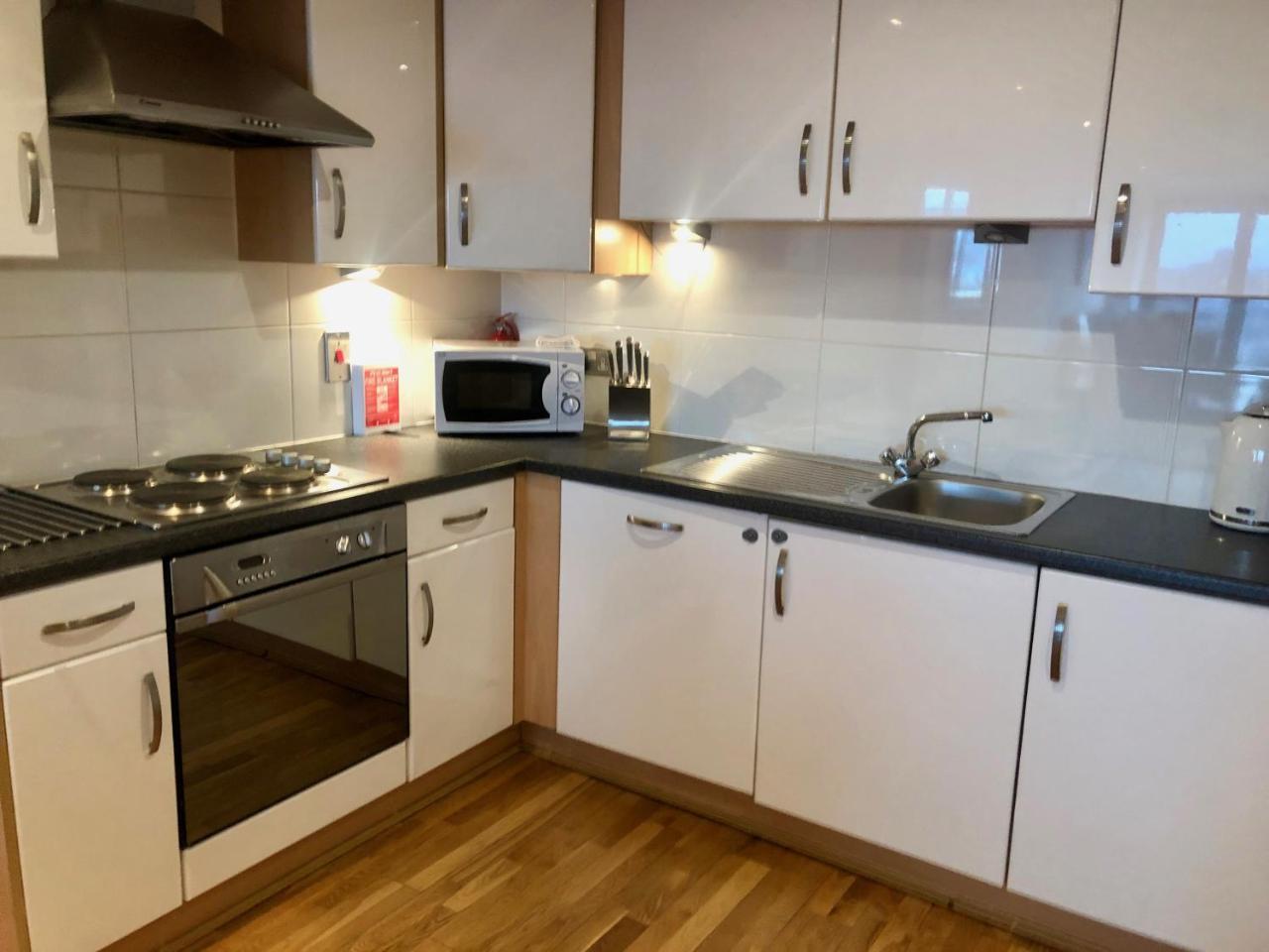 The Heights - River And City View Apartment Глазгоу Екстериор снимка