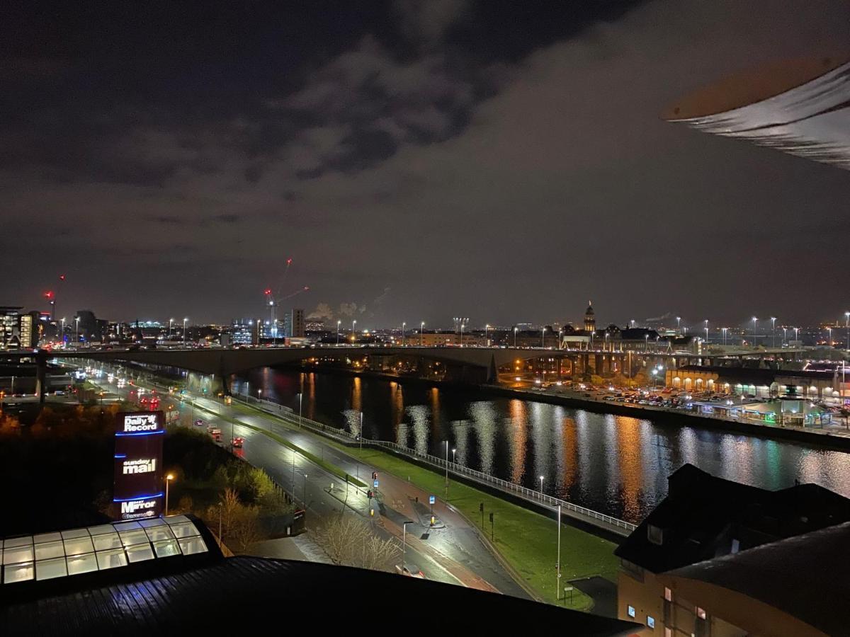 The Heights - River And City View Apartment Глазгоу Екстериор снимка